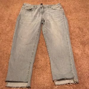 Gap capris size 8/29 worn once like new